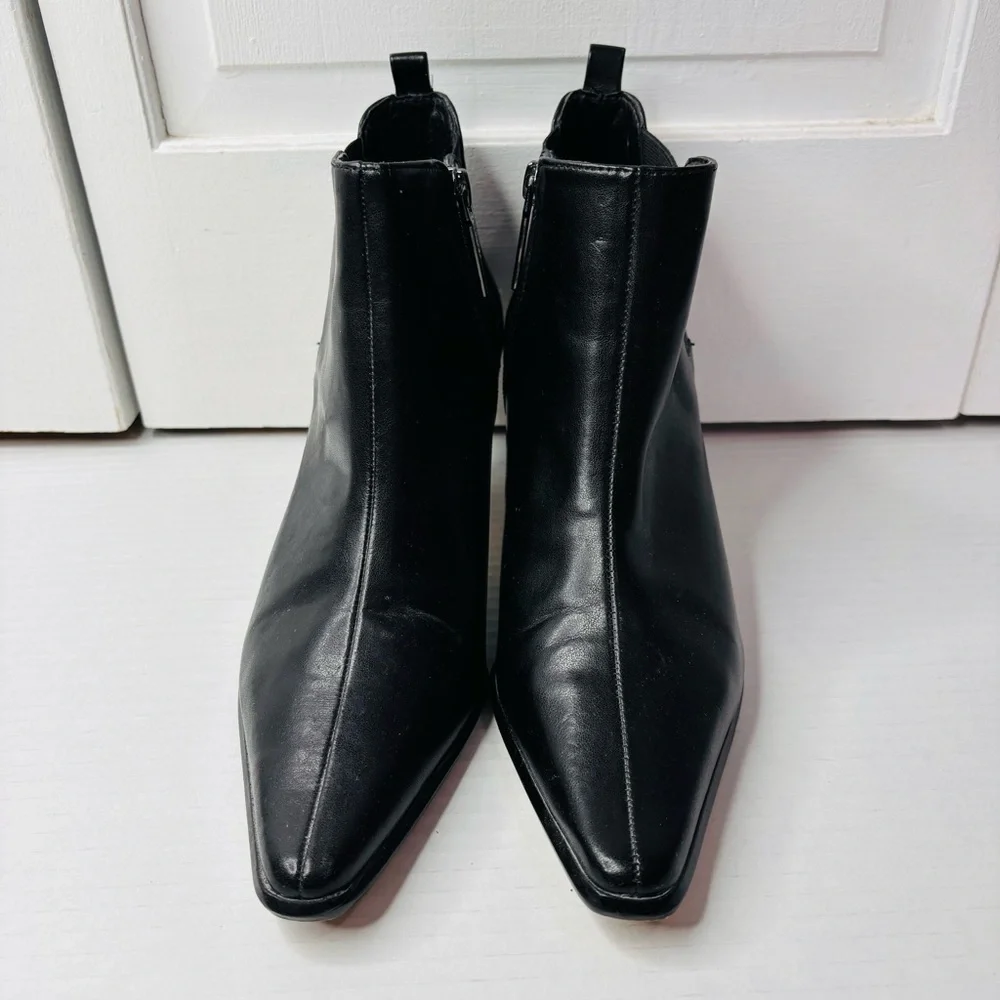 Price firm DONALD J. PLINER Black Leather Heeled Ankle Boots Size 7.5